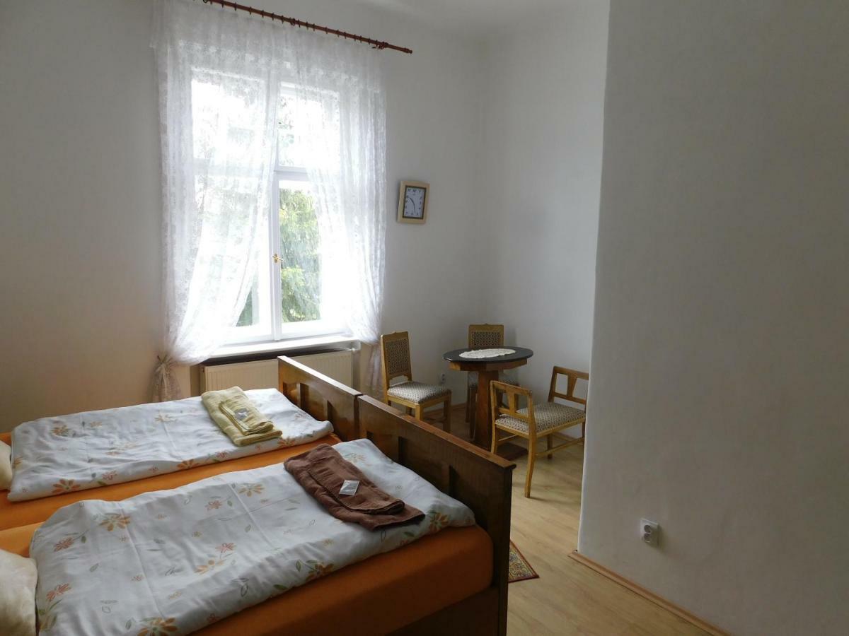 Vila Arnau Hostinné Extérieur photo