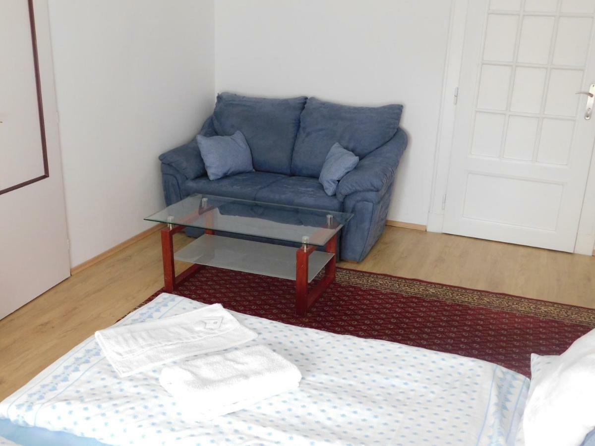Vila Arnau Hostinné Extérieur photo